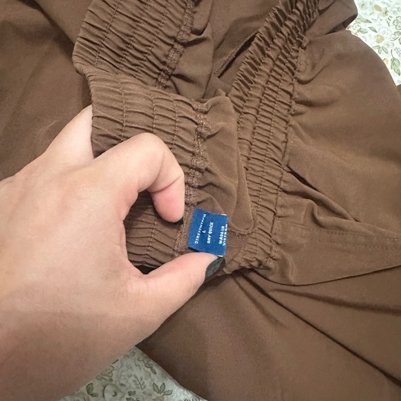 Old Navy Cargo Joggers - Picture 4 of 4